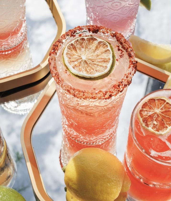 Pink cocktails with grapefruit